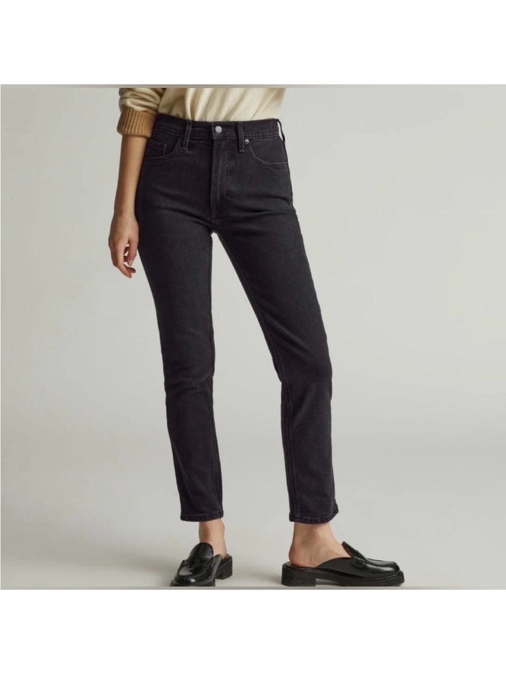 Everlane - The Original Cheeky Straight Leg Jean